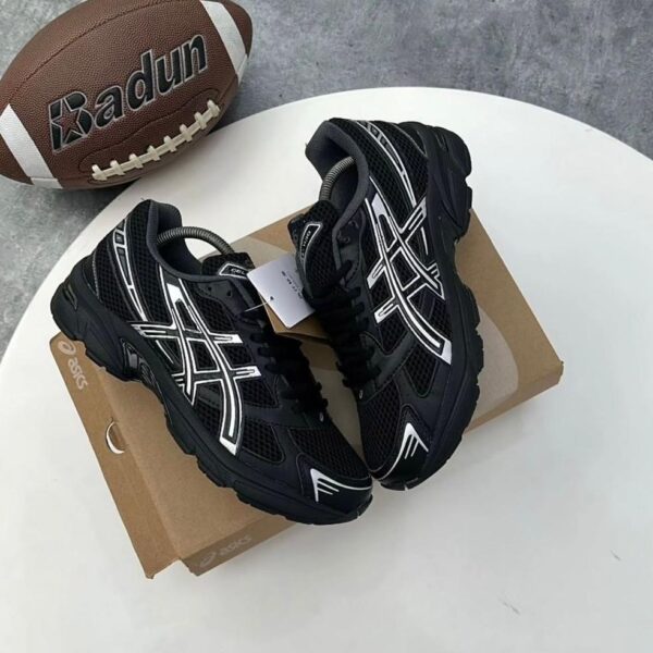 ASICS GEL-1130 Sneakers – Black & Pure Silver