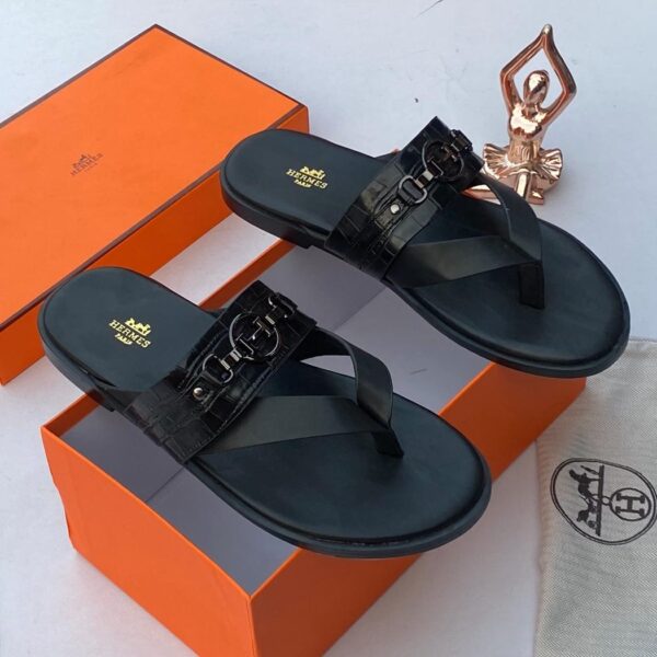 Hermès Men’s Leather Slippers – Black