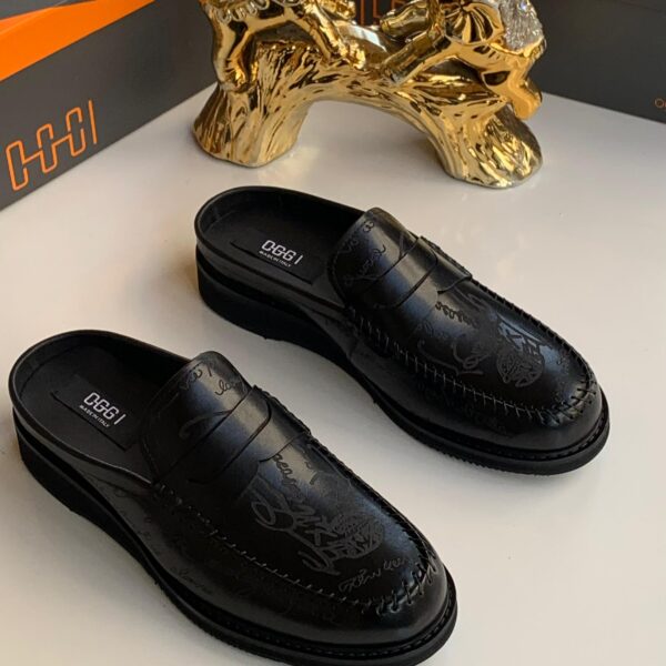 OGGI Script Monogram Leather Mules – Black