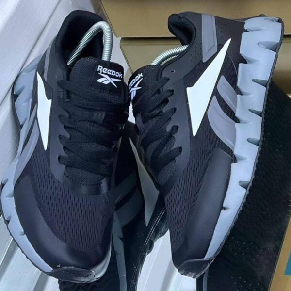 Reebok Zig Dynamica STR Shoes – Black & Grey